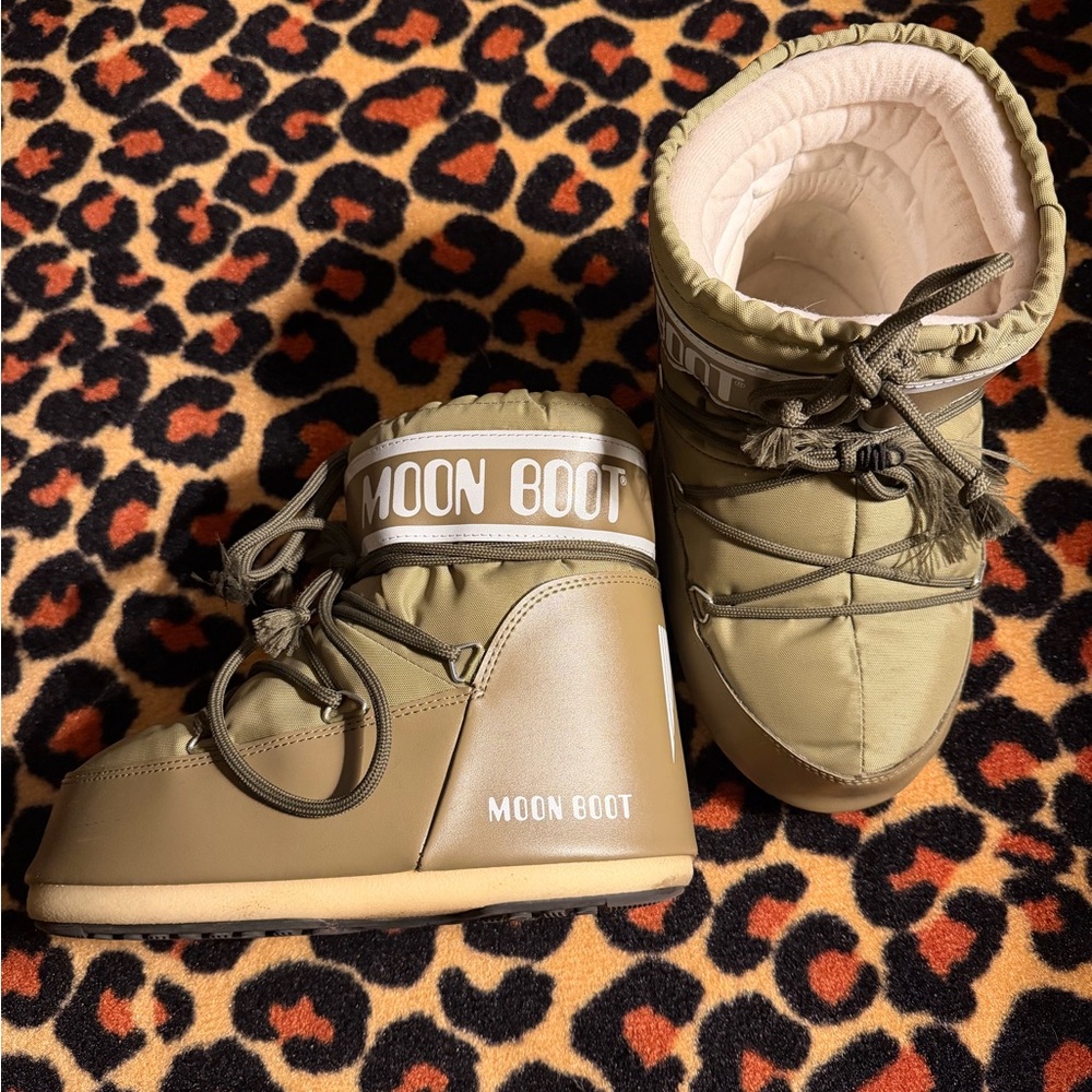 Moon Boot Icon Low Nylon Boot Khaki